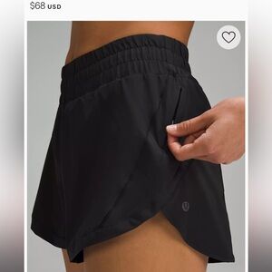 Lululemon Track That High-Rise Lined Short 3", size 2, Black